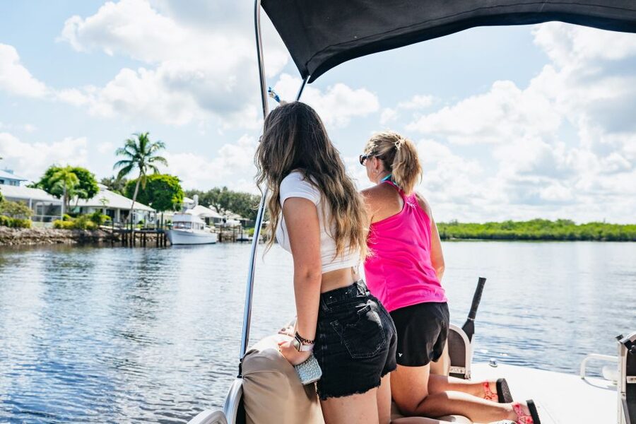 Naples, FL: Manatee Sightseeing and Wildlife Boat Tour - What You’ll Spot: Manatees, Alligators, Birds, and Sharks