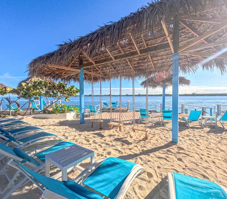 Nassau: Beach Day at SunCay incl. Lunch - Boat Tour - Getting to SunCay: the Nassau boat ride that feels like a mini harbor tour