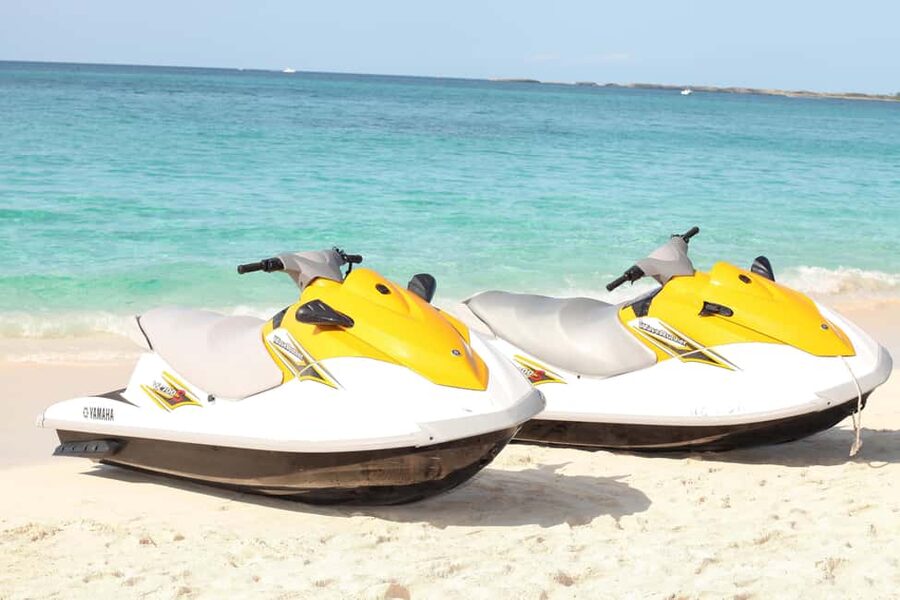Nassau: Jet Ski Ride, Parasailing & Banana Boat Tour - Banana boat over 3.5 miles: the bounce-and-splash classic