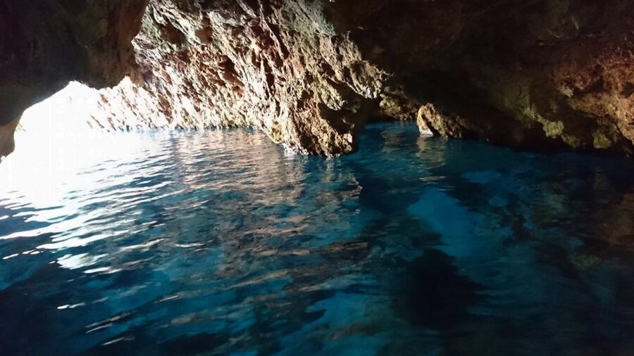 Naxos: Koufonissia and Rina Cave Boat Trip with BBQ - Greek coffee with sea views: a small stop that lands