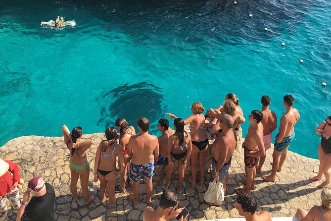 Negril Seven Miles Beach, Snorkeling, Boat Ride, Ricks Cafe Combo - Private Montego Bay to Negril driving: what it actually changes