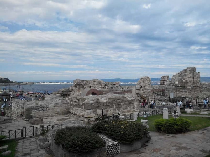 Nessebar: 4-Hour Boat Tour incl. Fishing, Lunch & Drinks - Why this Nessebar boat day feels different than a normal cruise