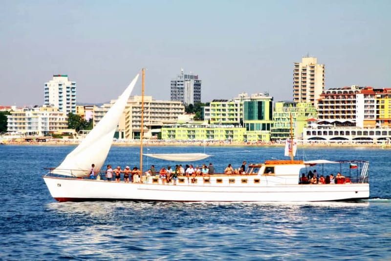 Nessebar: 4-Hour Boat Tour incl. Fishing, Lunch & Drinks - Your onboard fuel: lunch buffet, snacks, and unlimited drinks