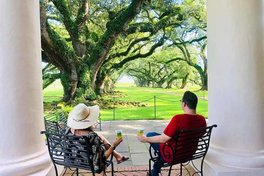 New Orleans: Swamp Boat Ride and Historic Plantation Tour - Oak Alley in the Morning: 1839 Grounds and the Oak Tree Alley