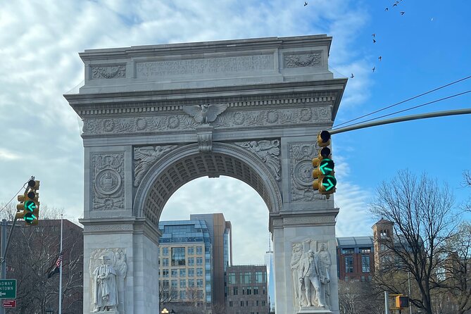 New York City Sightseeing Bus Tour and Boat Ride - Midtown Starts Strong: Times Square, Macy’s, Chelsea, and the Photo-Friendly Windows