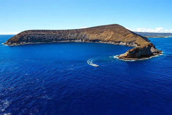 Ni'ihau and Na Pali Coast Snorkel Boat Tour - Food and onboard comfort: value beyond the snorkeling photos