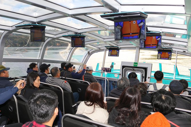 Niagara CANADA, Domed (Dry) Jet Boat Tour - Dry vs Wet Jet Boats: Pick Based on How You Handle Spray