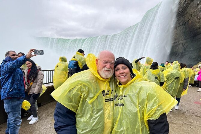 Niagara Falls Canada Tour, Boat, Skylon Tower & Maple Tasting - What to pack so you enjoy the wet parts