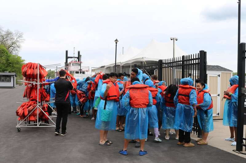 Niagara Falls, ON: Jet Boat Tour on Niagara River - What to pack for the Hamilton Turn chaos