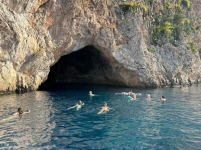Nice: Secret Riviera Boat Tour to Mala cave with Snorkeling - FAQ