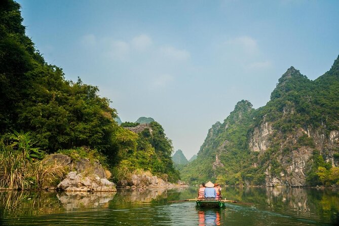 Ninh Binh Daily Tour: Hoa Lu - Am Tien Cave- Trang An boat ride - Key things that make this Ninh Binh day tour work