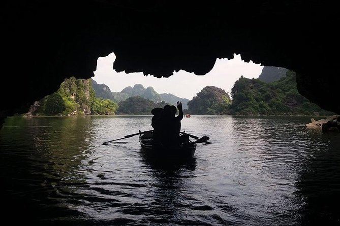 NINH BINH MEMORABLE DAY: Hoa Lu, Mua Cave, boat trip Tam Coc, Trang An optional - Guides make the day smoother: the personalities you might get