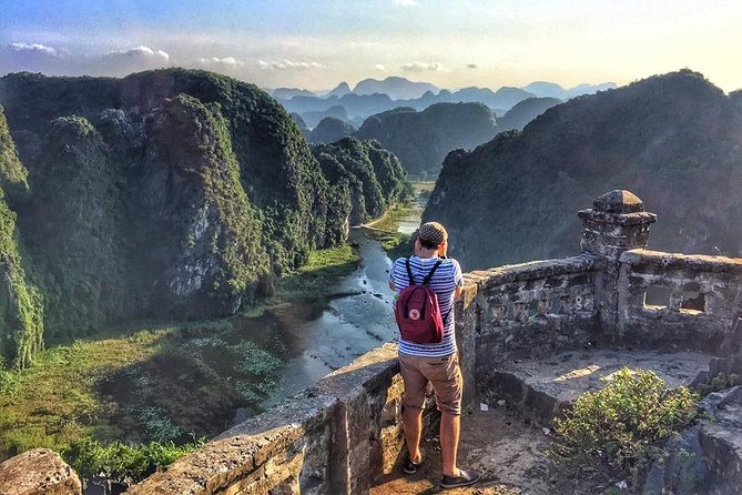 NINH BINH MEMORABLE DAY: Hoa Lu, Mua Cave, boat trip Tam Coc, Trang An optional - Tam Coc on sampan boats: the Ngo Dong River experience you’ll remember