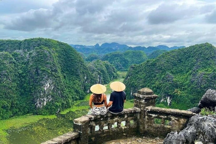 Ninh Binh: Trang An Boat Ride, Bich Dong & Mua Cave Sunset - Bich Dong Pagoda: Ha, Trung, Thuong and a calm counterpoint