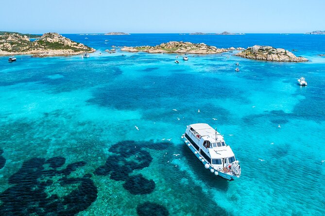 Olbia : Magdalene Archipelago Boat Tour + transfer included - Olbia to the boat: the transfer that sets the tone