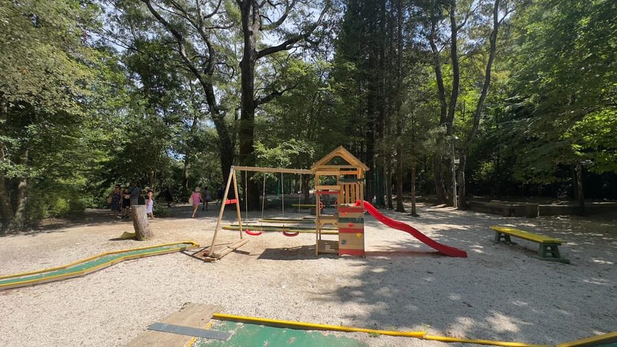 Omiš: 2-Hour Cetina River Boat Tour and Nature Park Visit - The Radmanove Mlinice break: mills, shade, and what to expect in off-season