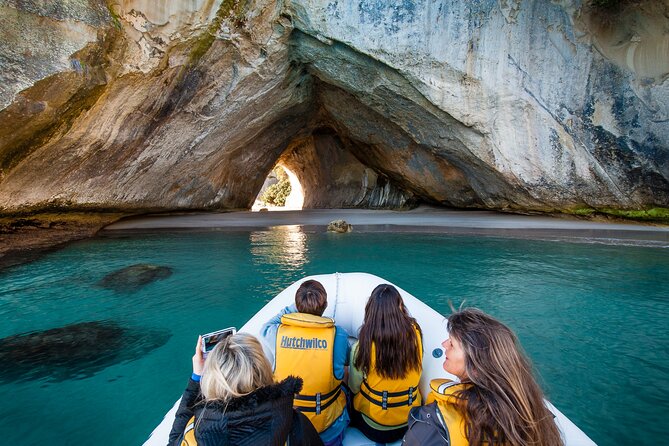 One Hour Cathedral Cove Boat Tour in Hahei - Te Whanganui-A-Hei Marine Reserve: Wildlife Chances on a Short Ride