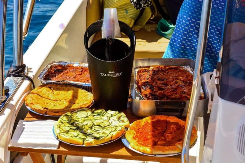Otranto: Boat Tour, possibility of bath swimming aperitif - Aperitivo on the water: local products and Prosecco