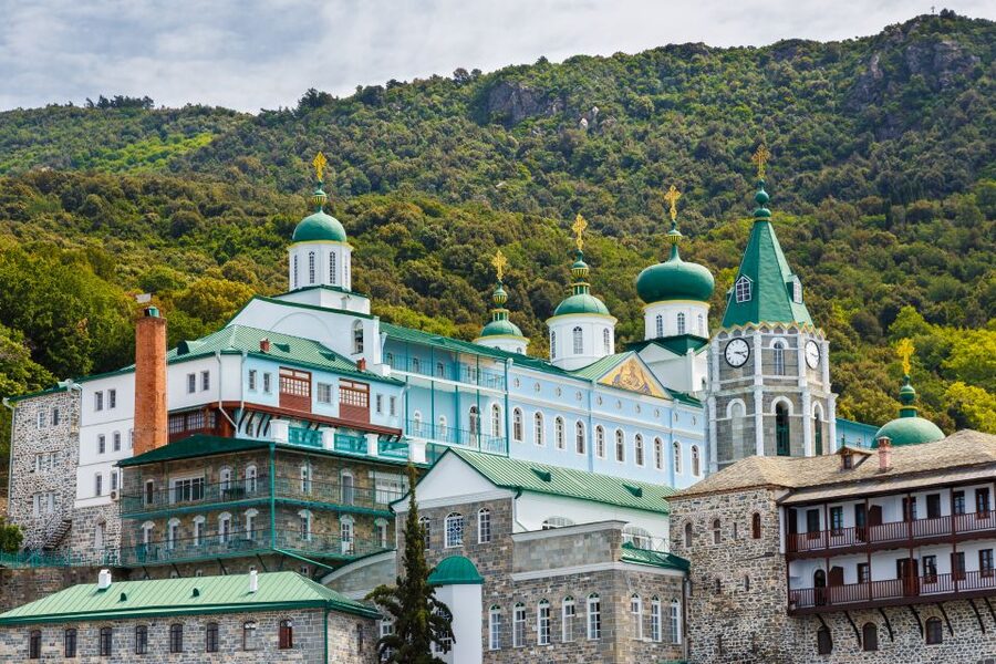 Ouranoupoli: Mount Athos Sightseeing Glass-Bottom Boat Tour - Boarding day logistics: parking first, then follow the boat spot