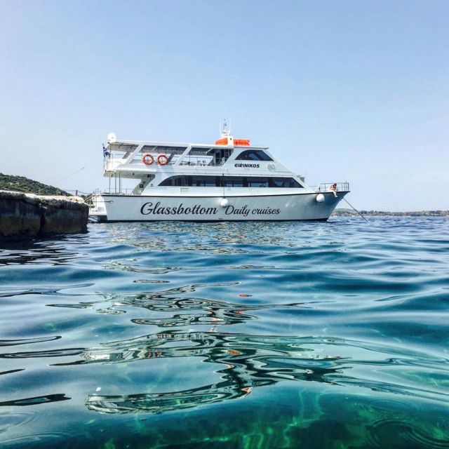 Ouranoupoli: Mount Athos Sightseeing Glass-Bottom Boat Tour - Onboard guide + audio + traditional music: the experience is multi-sensory