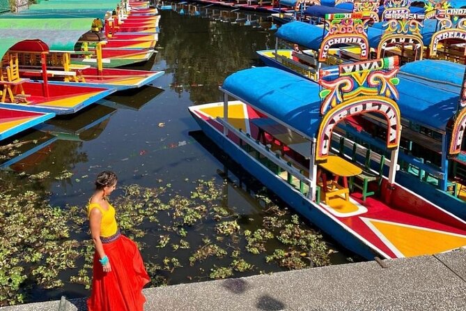 Pako ToursMX Trajinera Fiesta Float- Xochimilco Mexico City - Guides and Crew: The Difference Between Fun and Carefree
