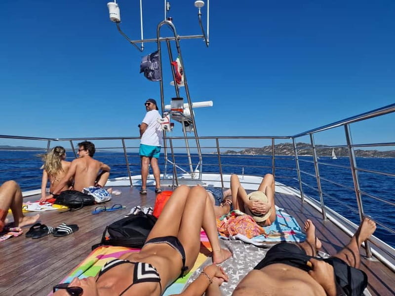 Palau: La Maddalena Archipelago Boat Tour with 4 Stops - Stop 2: a break onboard, then cruising toward Budelli