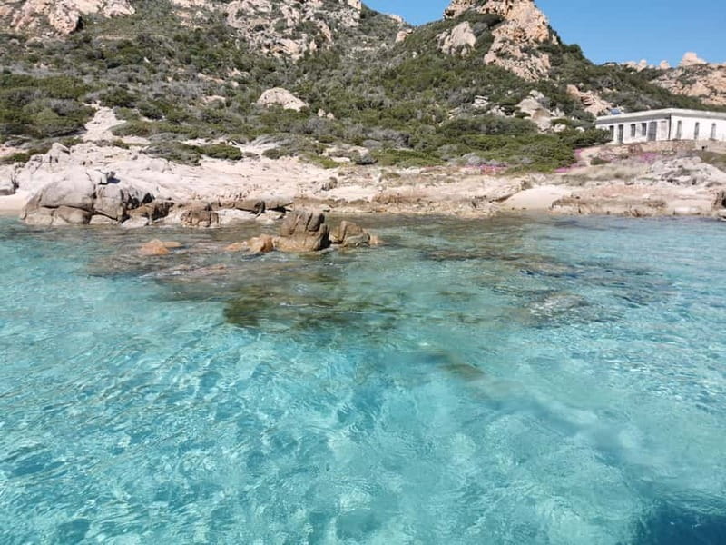 Palau: La Maddalena Archipelago Comfort Boat Tour with Stops - Getting to the pier in Palau (and why early matters)