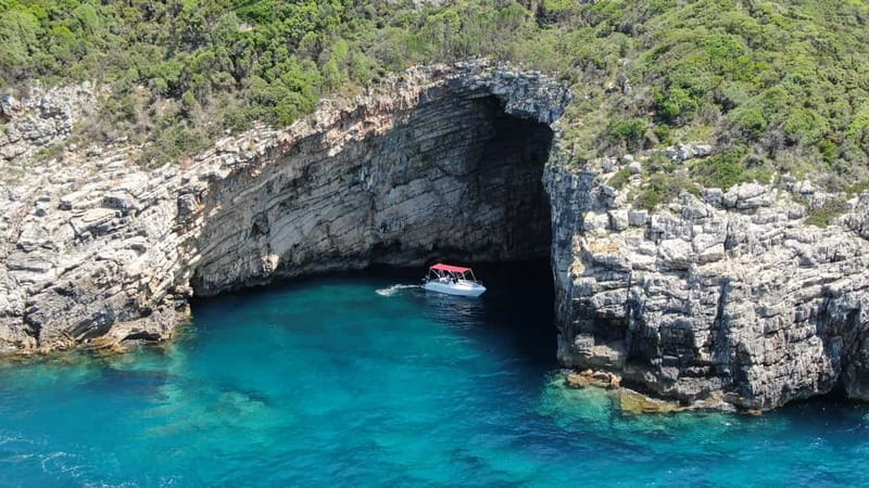 Paleokastritsa: Paradise, Yali Beach & Blue Caves Boat Tour - Paradise Beach (Chomi): The Swim Stop That Feels Private