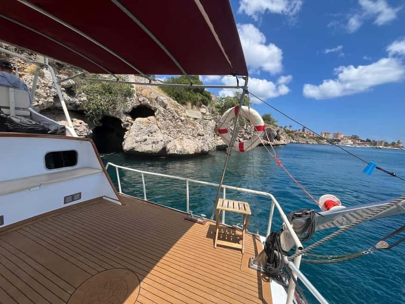 Palermo: Boat Tour With Aperitif Snorkeling And Cave Tour - The First Hour on Deck: Getting Oriented Along Palermo’s Coast