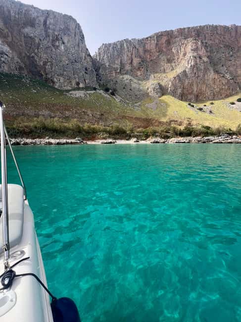 Palermo: Mondello Boat Tour and Nature Reserve with Snacks and Drinks - Mondello Beach: more than a photo stop, with water extras