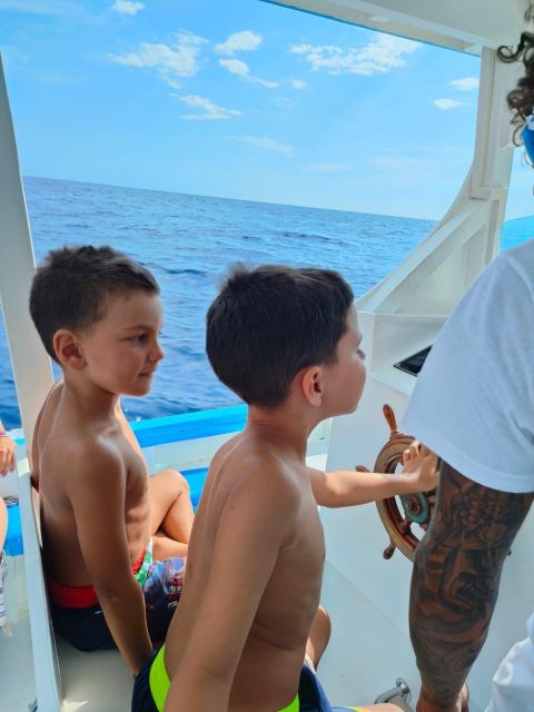 Palinuro: Costa del Mito Boat Tour - Time on board vs. time in the water: 2.5 hours that balance both