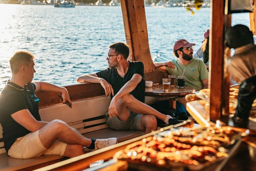 Palma de Mallorca: Sunset Boat Tour - Pizza and the bar: included basics, bought alcohol