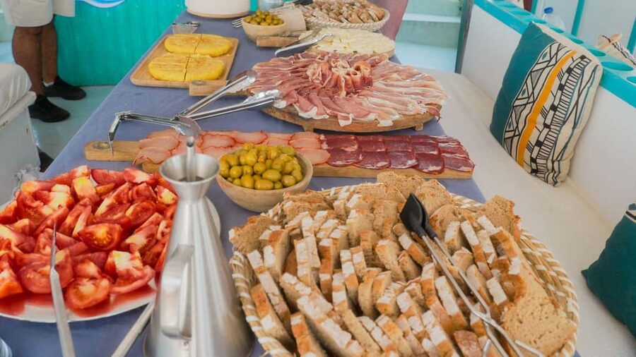 Palma: Punta Negra and Ses Illetes Boat Trip with Live Music - Lounge Sofa and Solarium Deck: Where This Trip Really Works