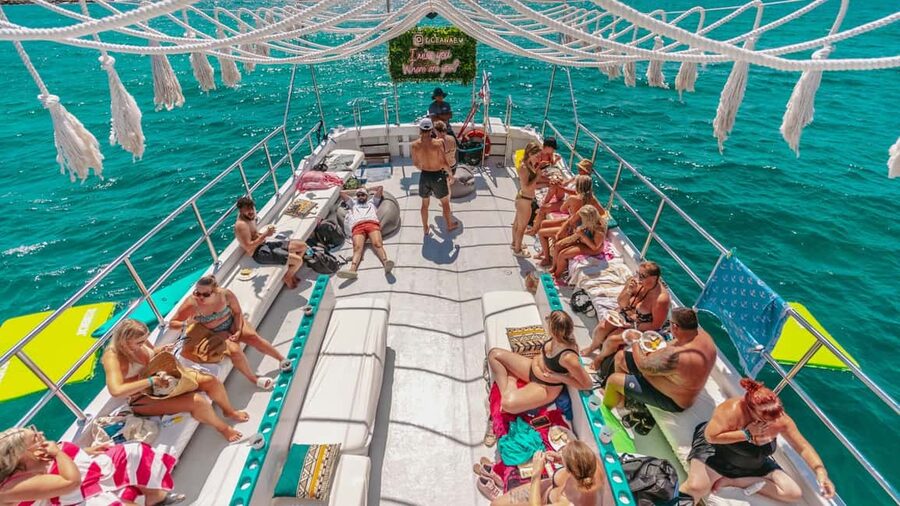 Palma: Punta Negra and Ses Illetes Boat Trip with Live Music - Duration and Timing: 210 Minutes That Don’t Feel Rushed
