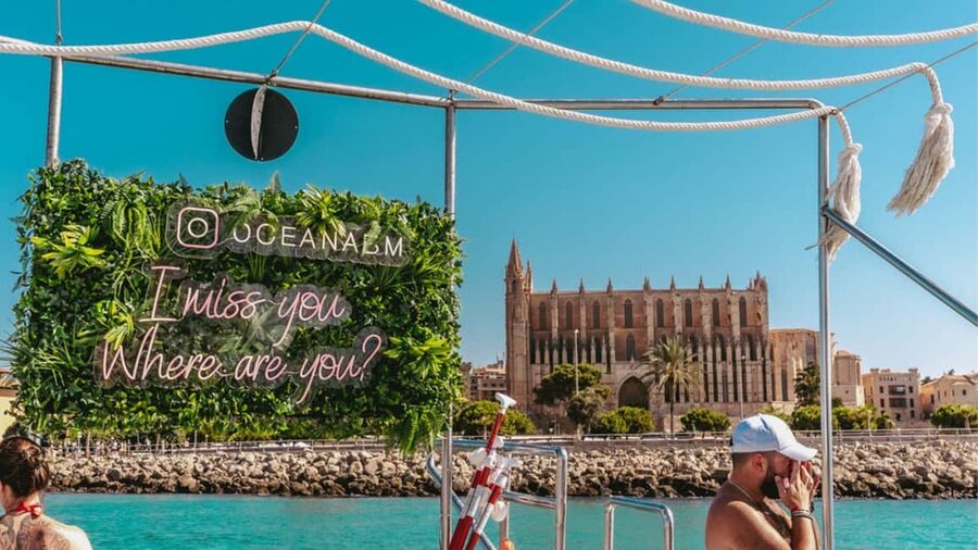 Palma: Punta Negra and Ses Illetes Boat Trip with Live Music - Your Swim Stop in Mallorca Water: Snorkel, Swim, Paddle Surf