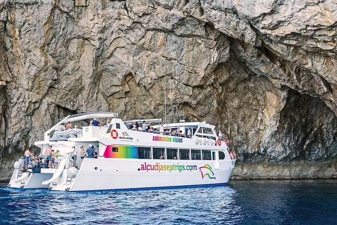 Panoramic Mallorca Boat Trip to Formentor Beach - The Sail Out: Aucanada Lighthouse, North Headlands, and Sea Colors