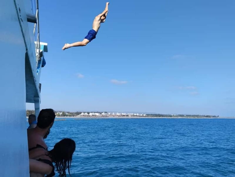 Paphos: Glass Bottom Boat Trip with Swimming or Snorkeling - Finding the boat at Paphos Harbor without stress
