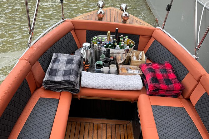 Paris Seine River Private or Shared Boat Tour - Paris Beach Energy: A Summer Stop That Changes the Pace