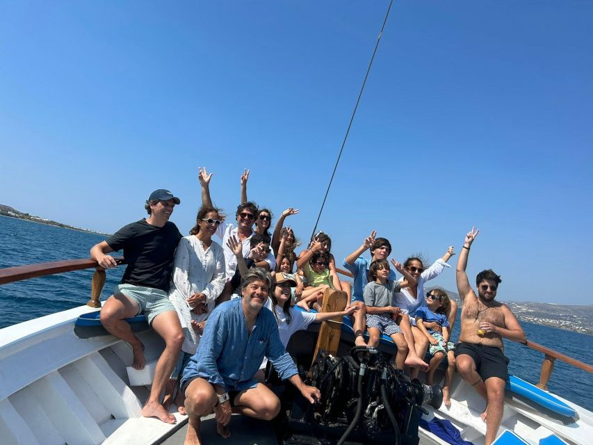 Paros Antiparos: Full-Day Boat Tour with Lunch & Drinks - Off-the-cliff jumps: the thrill option at your own pace