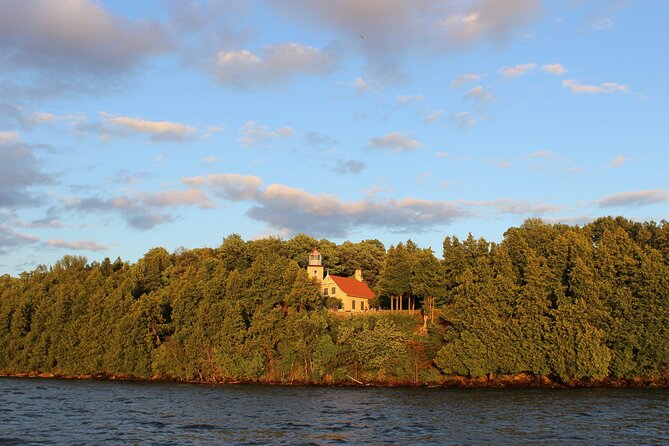 Peninsula Park Caves Scenic Boat Tour - Eagle Bluff Lighthouse: the big story stop you’ll remember
