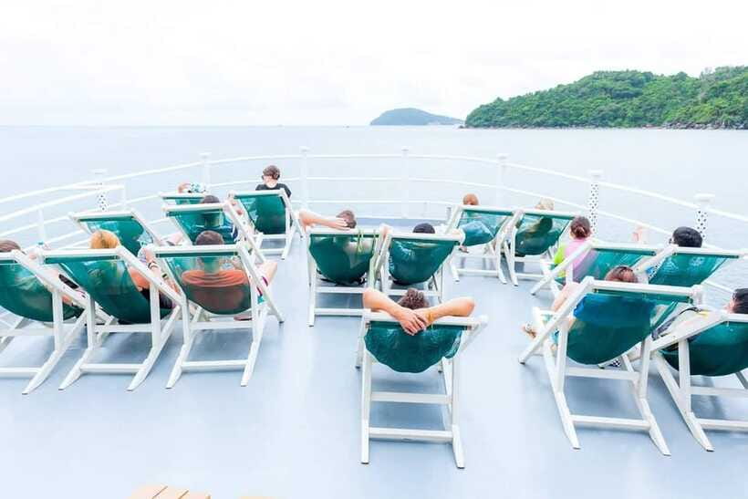 Phu Quoc: Cable Car Ride and 3 Islands Boat Tour with Lunch - Thom Island Aquatopia water park: slides, games, and a hot-day payoff