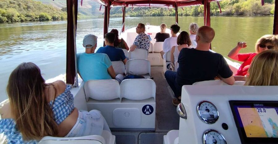 Pinhão: Douro River 50-min Boat Trip with Port Wine - A 50-minute Port-and-views plan for Pinhão