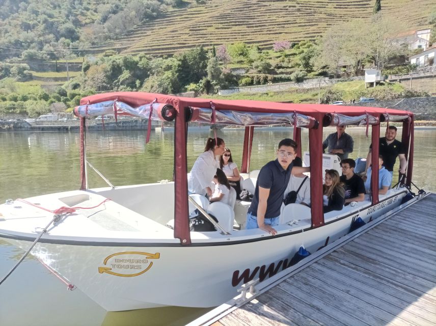 Pinhão: Douro River 50-min Boat Trip with Port Wine - The Port wine glass: more than a freebie