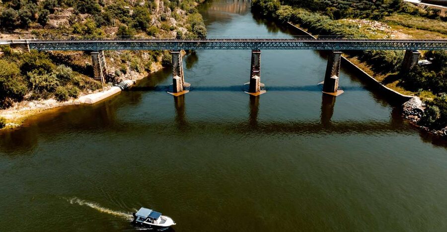 Pinhão: Douro River Boat Tour with Lunch - The best part for many people: lunch that doesn’t feel like a “tour meal”