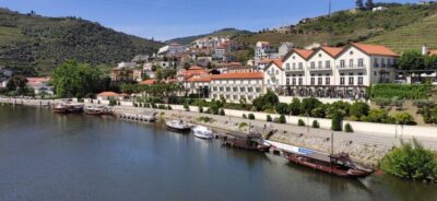 Pinhão: Douro Valley with Wine Tasting, Boat Trip and Lunch - Meeting Point and the Morning Rhythm in Pinhão