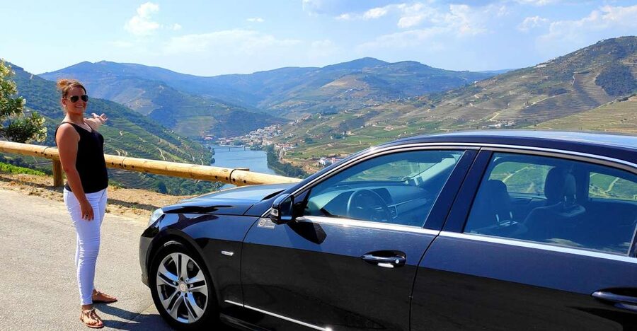 Pinhão: Douro Valley with Wine Tasting, Boat Trip and Lunch - Pinhão Lunch: A Real-Feeling Break (Not Just a Food Stop)