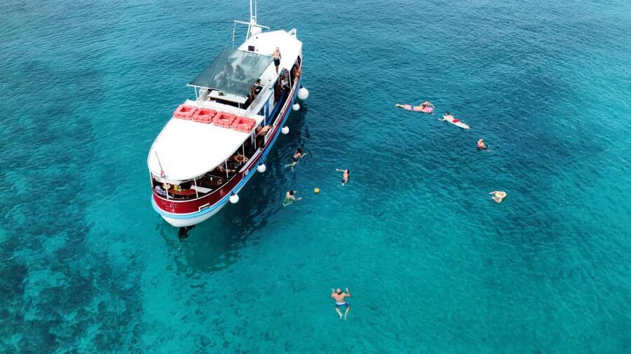 Podstrana: Full-Day Boat Trip to Brač and Shipwreck Kontesa - Getting to the Dock: Podstrana vs Krilo Jesenice Pick-Ups