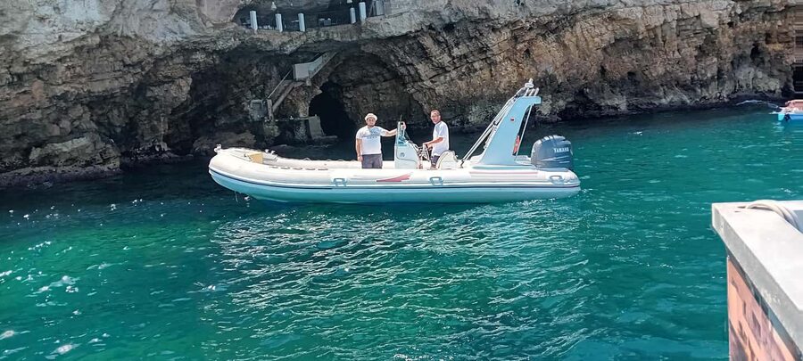 Polignano a Mare: Boat Tour with Aperitif - From Cala Ponte Marina to Polignano’s Caves by Speedboat