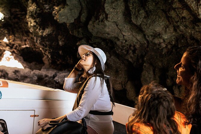 Ponta da Piedade Boat Tour to Caves and Beaches with Local Guide - Barranco Martinho, Canavial, and Porto de Mós: Views With Room to Breathe