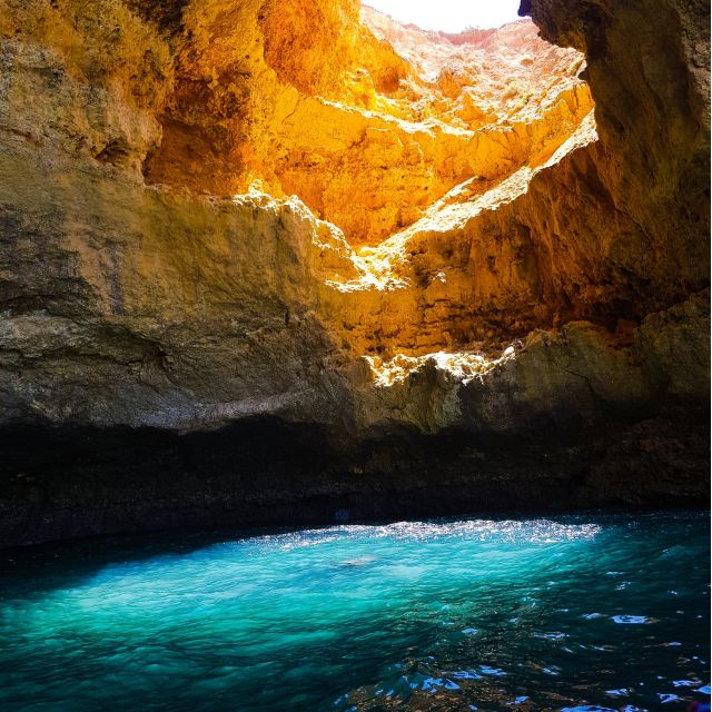 Portimão: Carvalho & Marinha Beach, Benagil Cave Boat Tour - Quick things you’ll notice on this Benagil boat tour